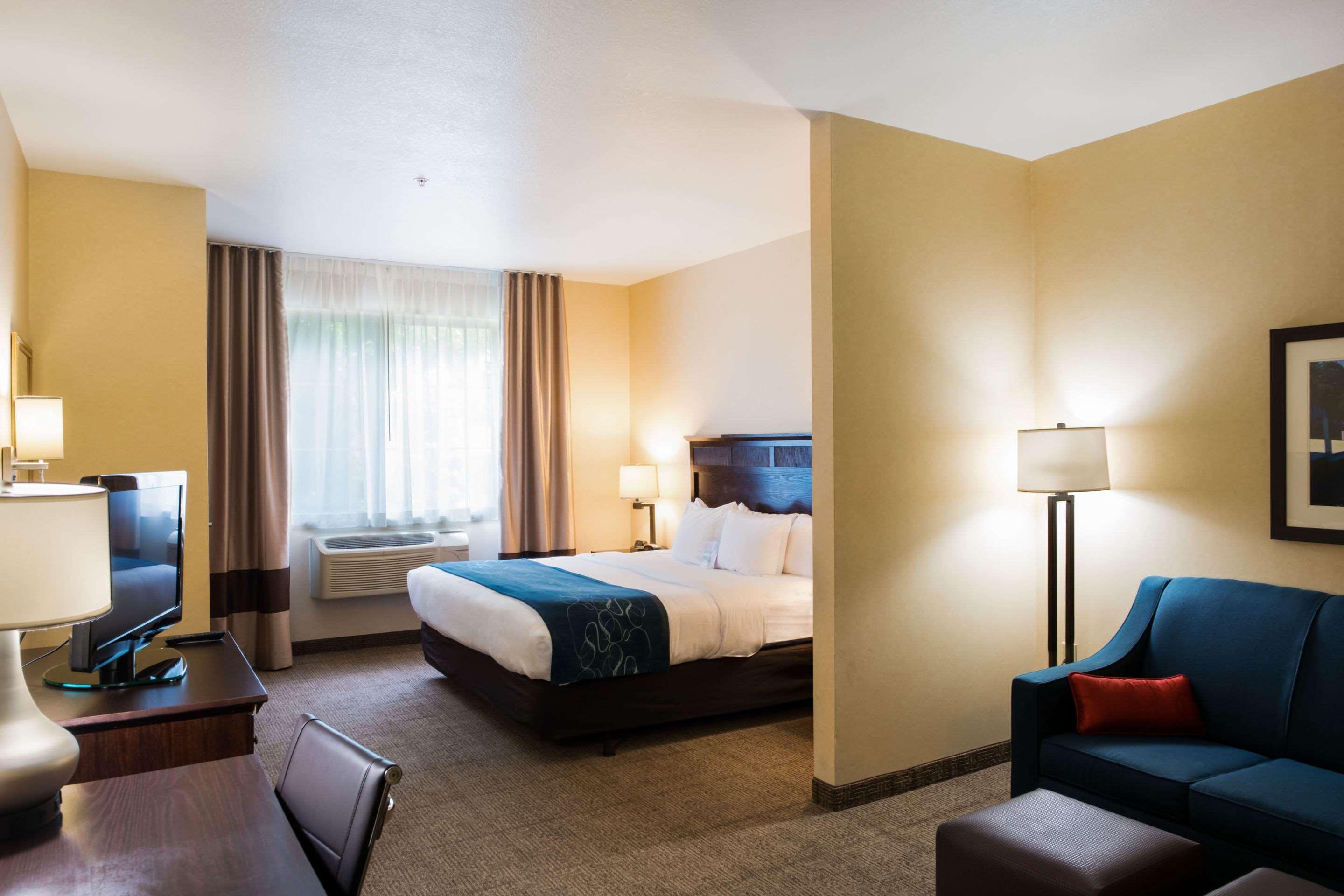 Comfort Geneva East 3* Lake Geneva
