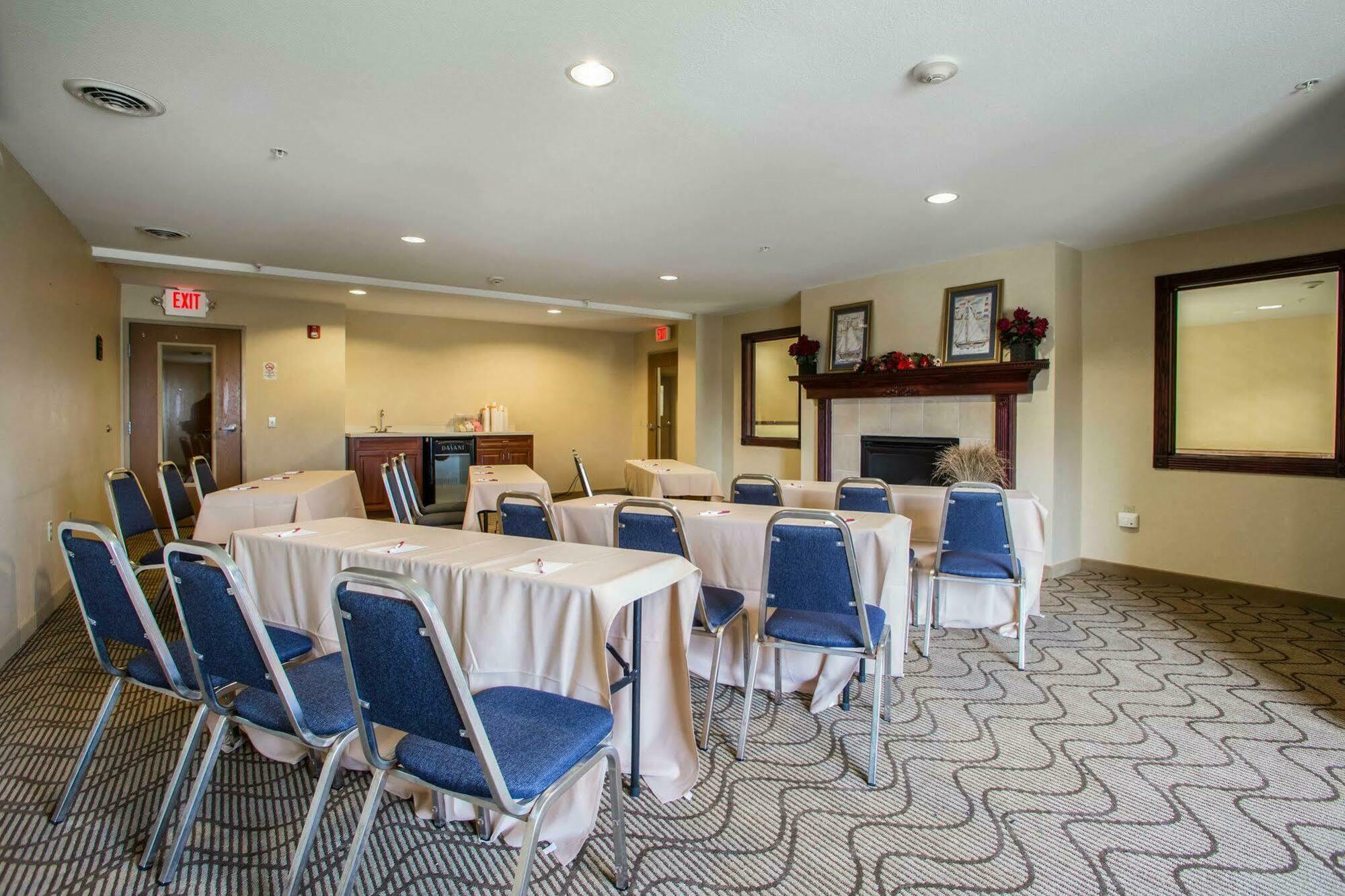 Hotel Comfort Geneva East 3*